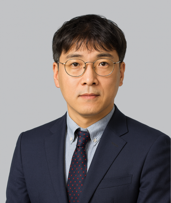 현중균